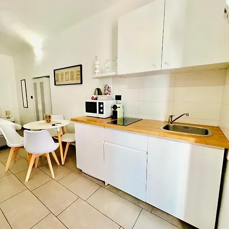 Galliari 24 Apartament *